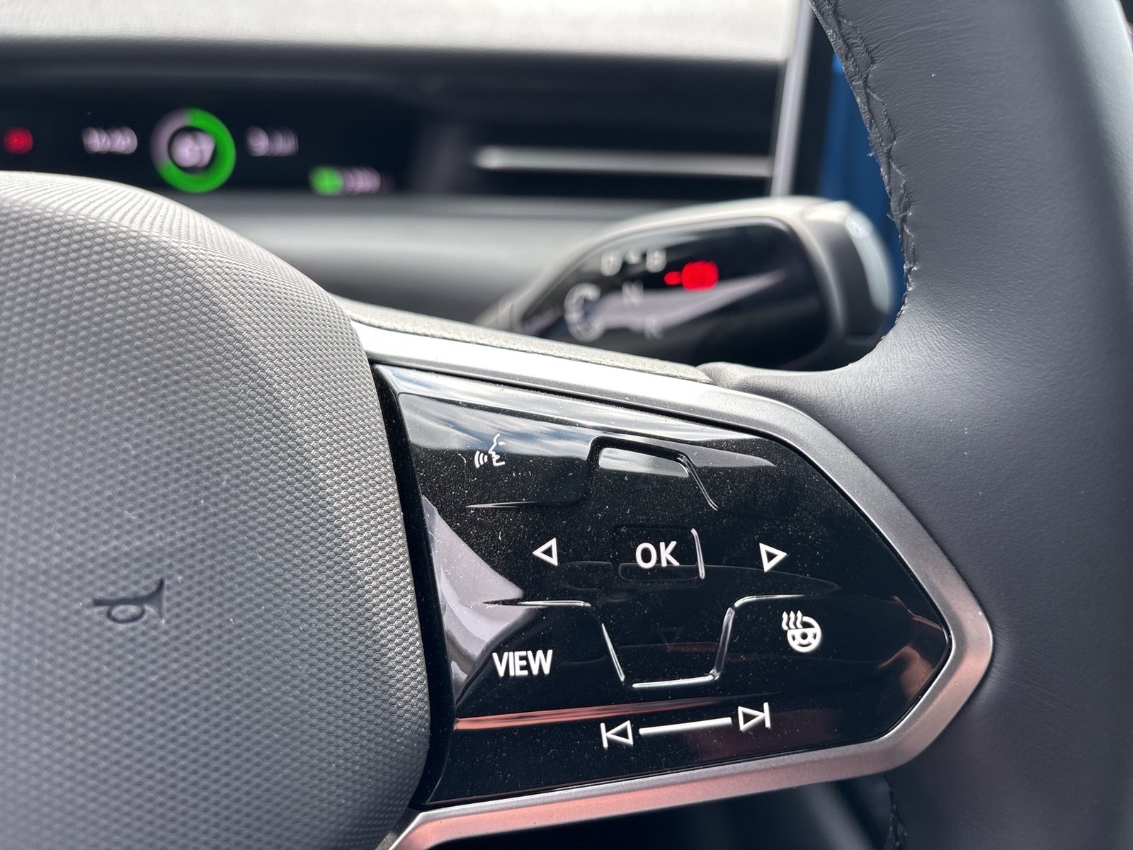 Volkswagen ID.7 Tourer PRO BLACK STYLE AHK CAM ACC LM19 NAVI