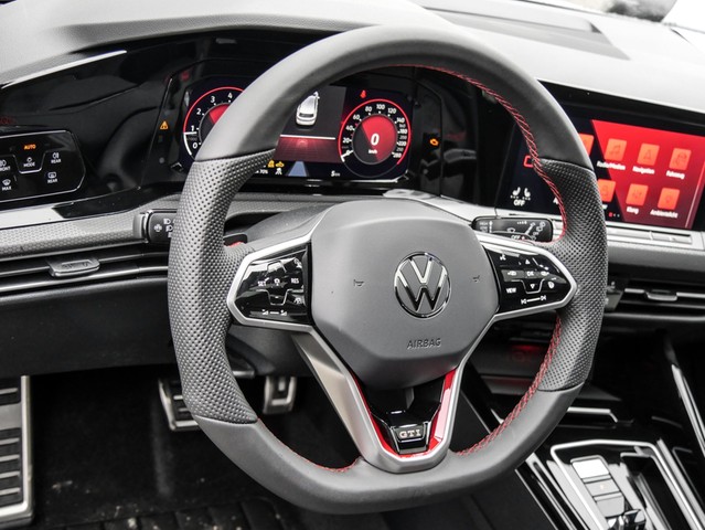 Volkswagen Golf VIII 2.0 GTI BLACKSTYLE CAM ACC LM18 MATRIX