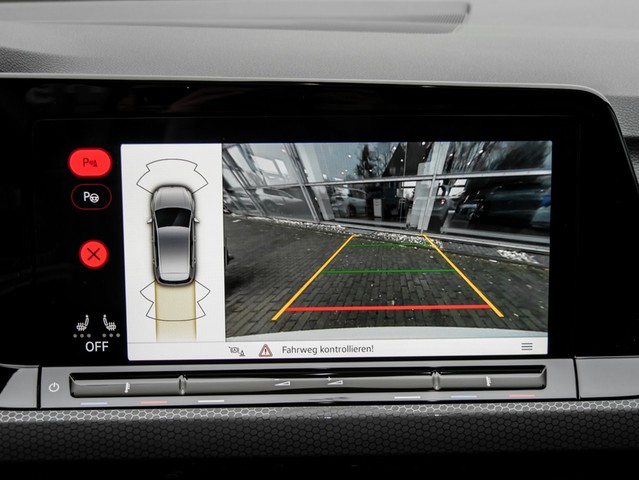 Volkswagen Golf VIII 2.0 GTI BLACKSTYLE CAM ACC LM18 MATRIX