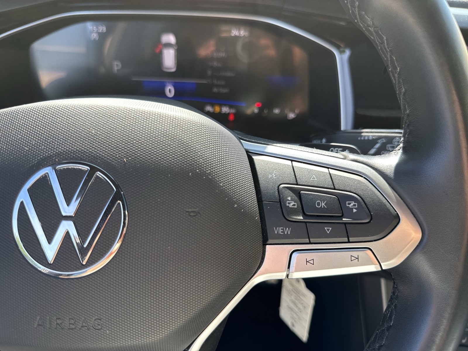 Volkswagen Taigo 1.5 R-LINE PANO CAM ACC LM17 MATRIX NAVI