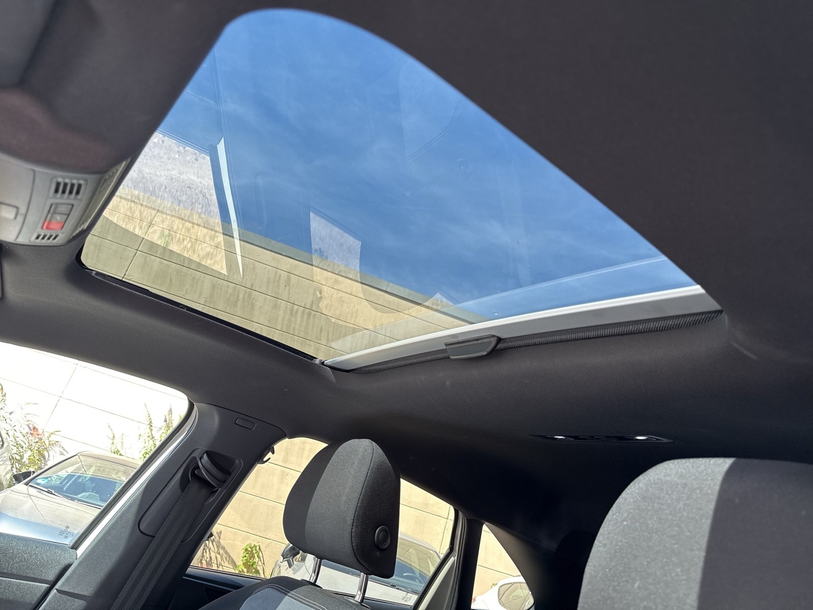 Volkswagen Taigo 1.5 R-LINE PANO CAM ACC LM17 MATRIX NAVI