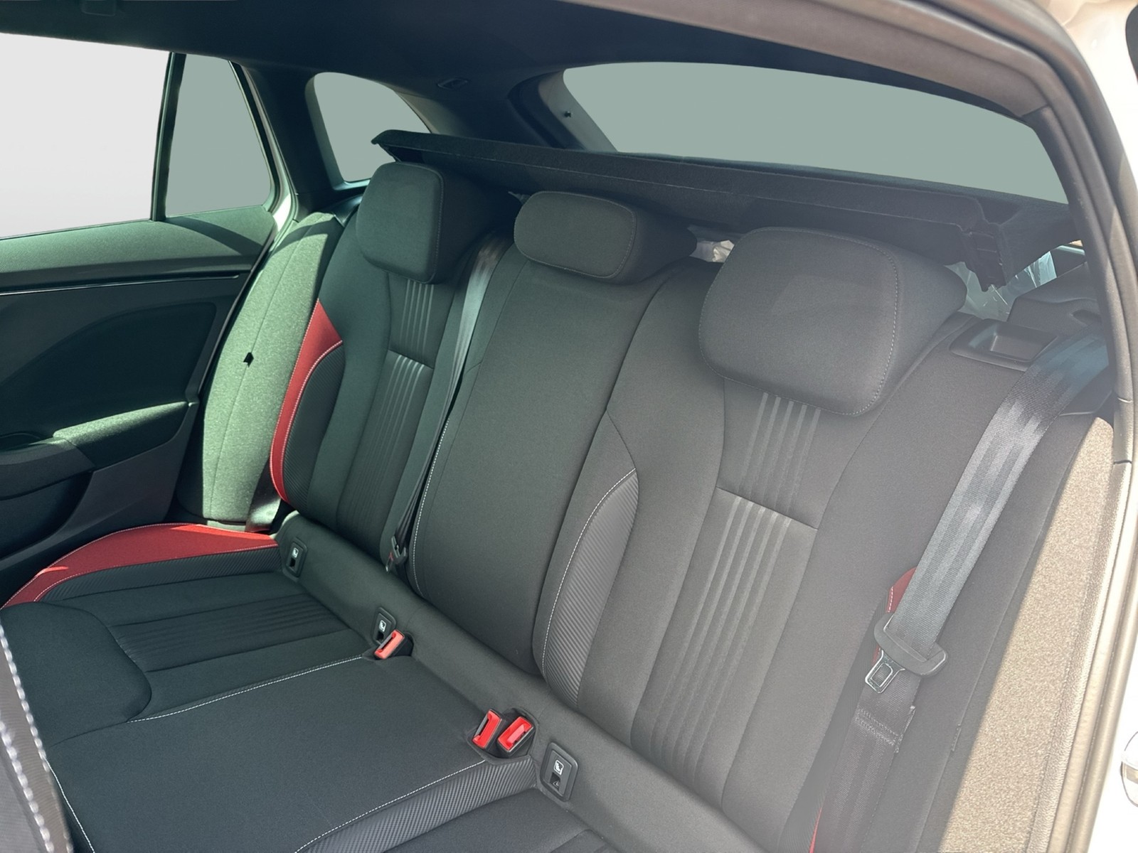 Skoda Scala 1.5 MONTE CARLO PANO CAM ACC LM17 NAVI