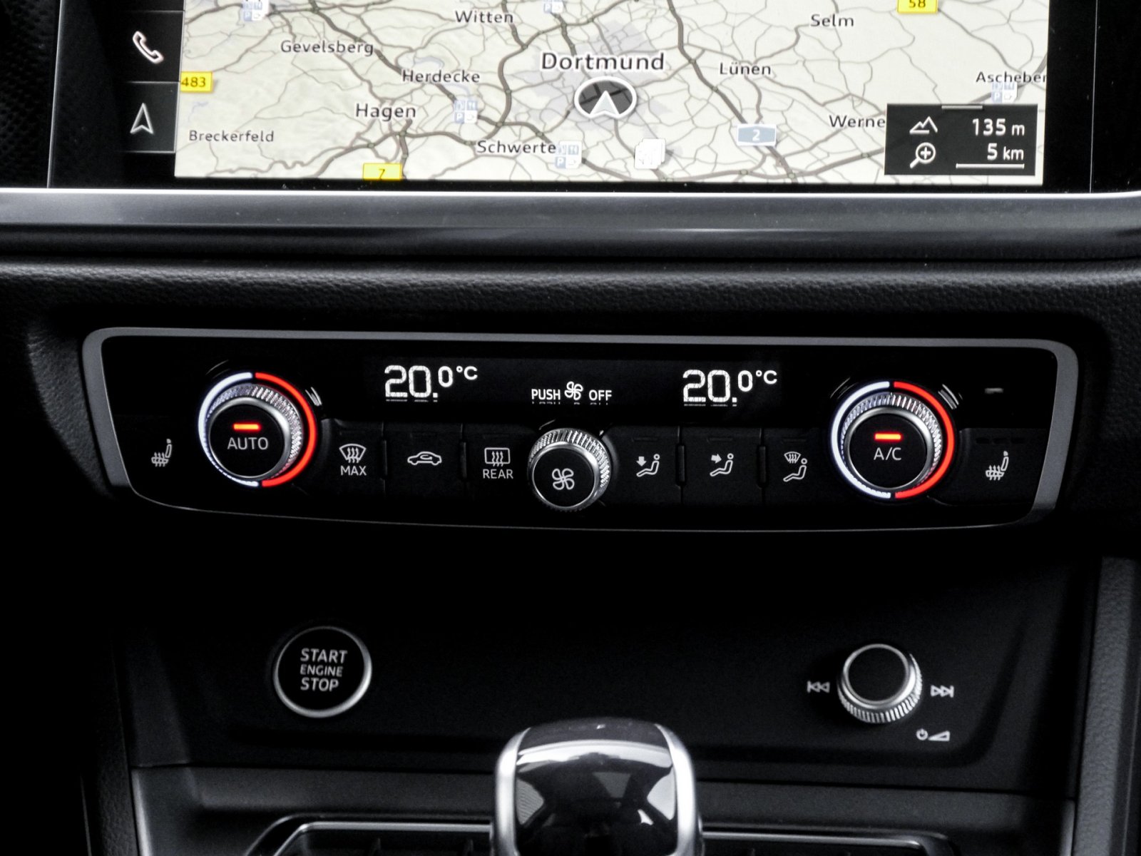 Audi Q3 40 TDI quattro S tronic S Line AHK+Pano+Carbon+SONOS+MatrixLED+