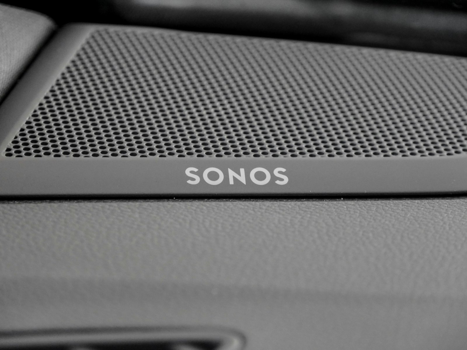 Audi Q3 40 TDI quattro S tronic S Line AHK+Assistenzpaket+Pano+Carbon+SONOS