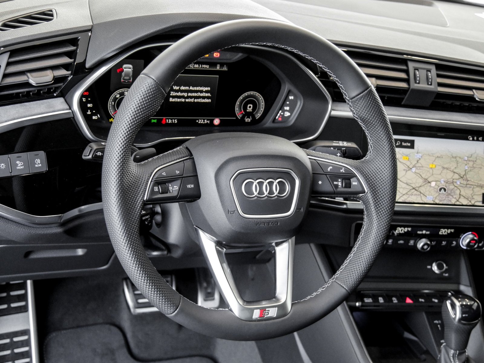 Audi Q3 40 TDI quattro S tronic S Line AHK+Assistenzpaket+Pano+Carbon+SONOS