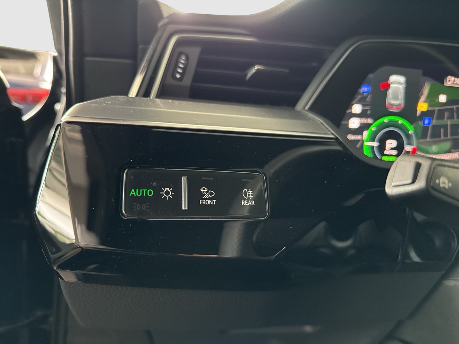 Audi e-tron 55 quattro S LINE B&O LM21 E-KLAPPE NAVI+