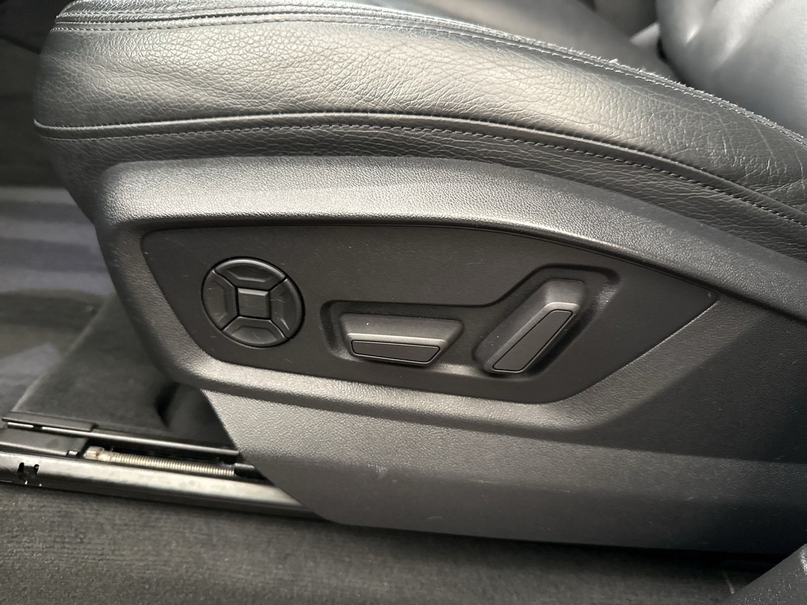 Audi Q8 55 Qu. AHK 360°CAM ACC eKLAPPE NAVI+