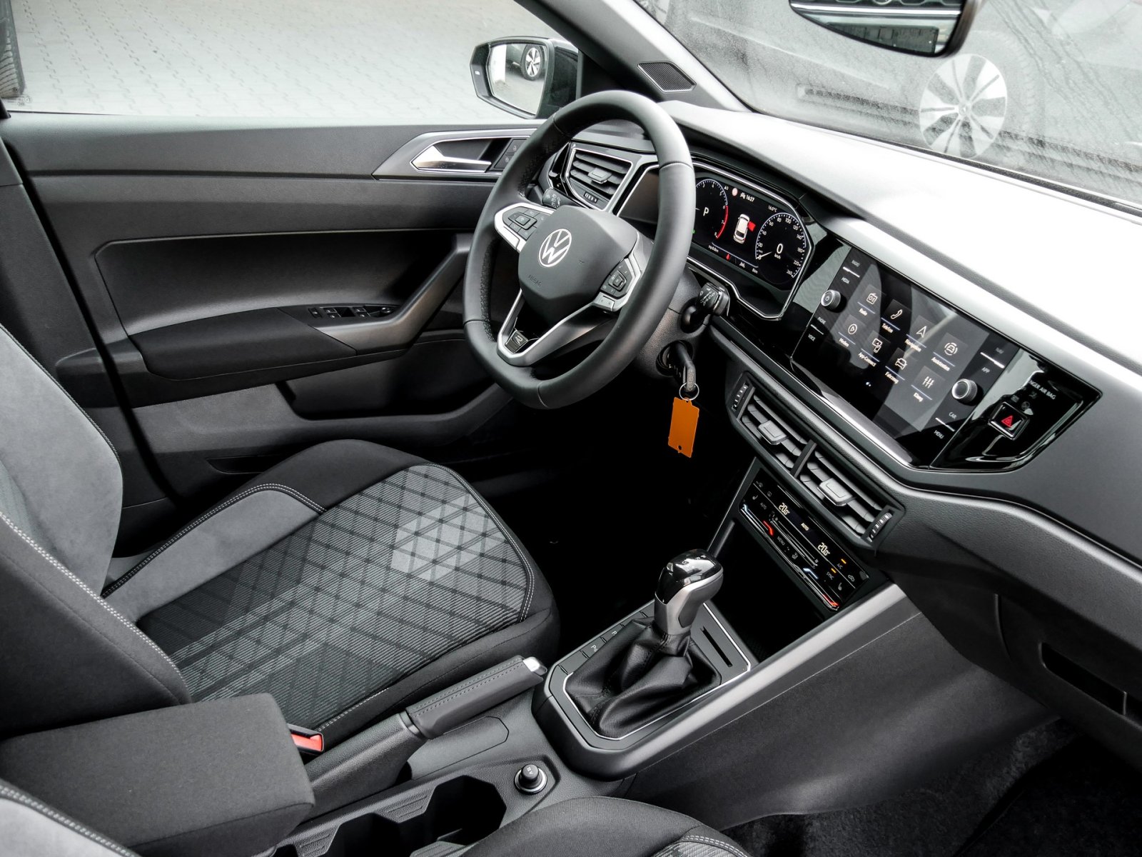 Volkswagen Polo 1.0 R-LINE CAM ACC LM17 NAVI CARPLAY SITZHZ