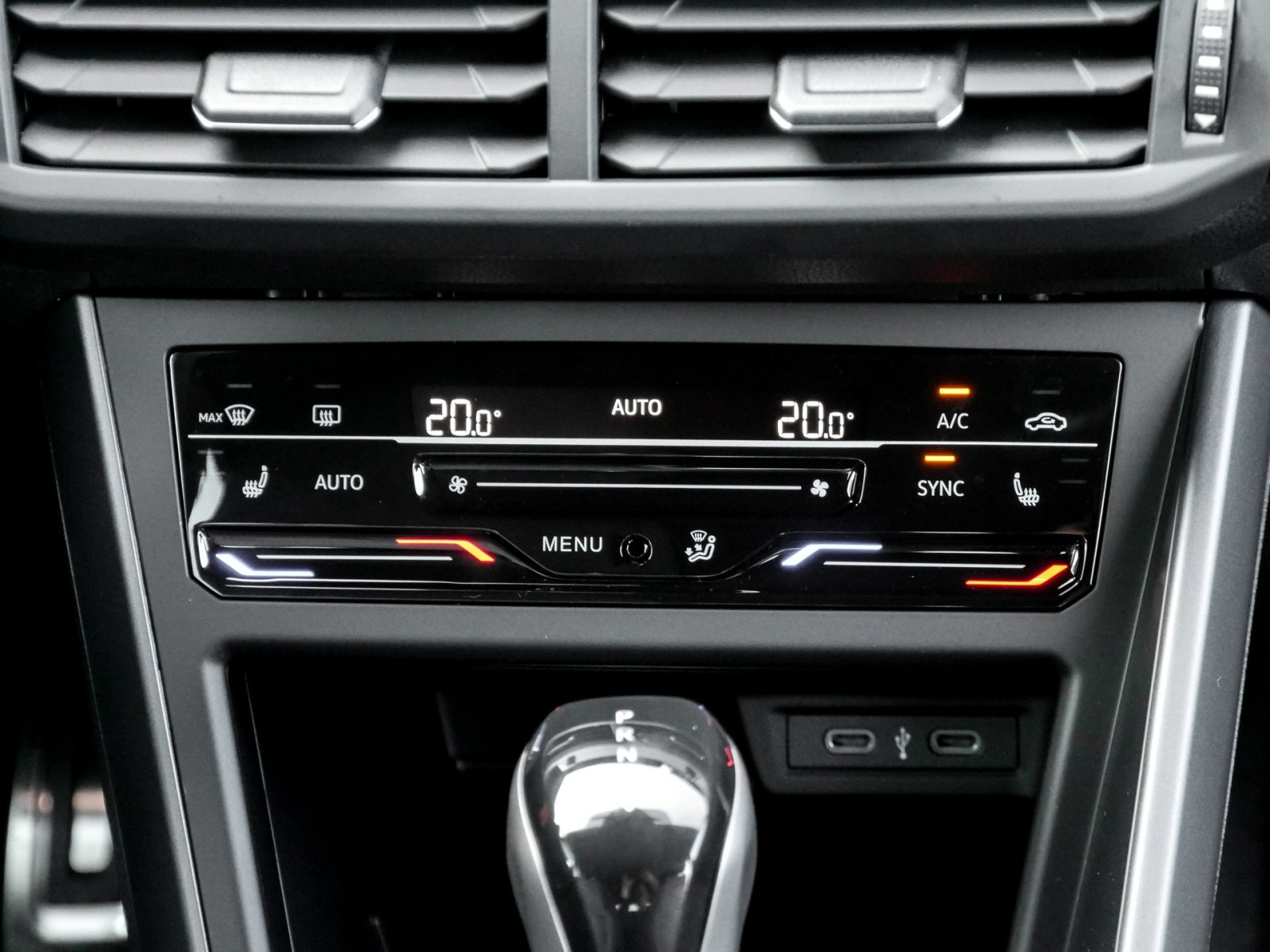 Volkswagen Polo 1.0 R-LINE CAM ACC LM17 NAVI CARPLAY SITZHZ