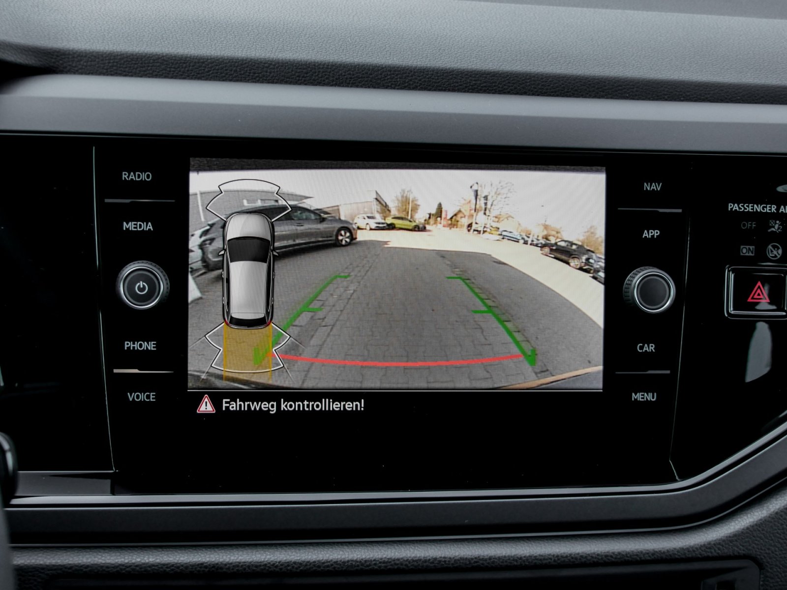 Volkswagen Polo 1.0 R-LINE CAM ACC LM17 NAVI CARPLAY SITZHZ