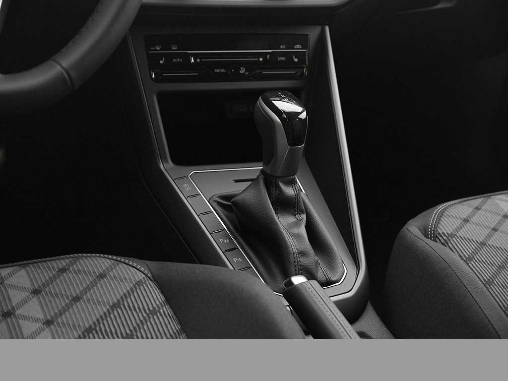 Volkswagen Polo 1.0 R-LINE CAM ACC LM17 NAVI CARPLAY SITZHZ