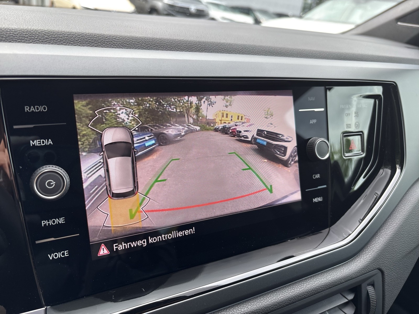 Volkswagen Polo 1.0 R-LINE CAM ACC LM17 NAVI CARPLAY SITZHZ