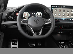 Volkswagen Golf VIII 1.5 eTSI R-LINE FACELIFT CAM ACC LM18