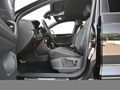 Volkswagen T-Roc 1.5 R-LINE BLACKSTYLE AHK CAM ACC LM19 NAVI