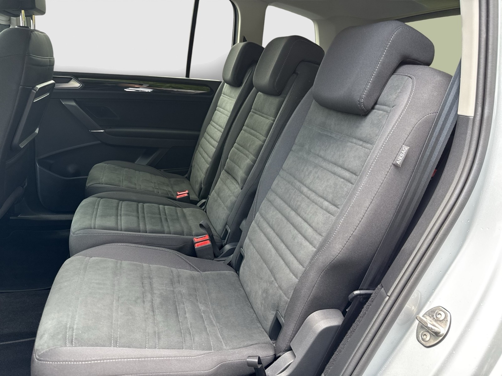 Volkswagen Touran 1.5 HIGHLINE KAMERA ACC ALU17" CARPLAY