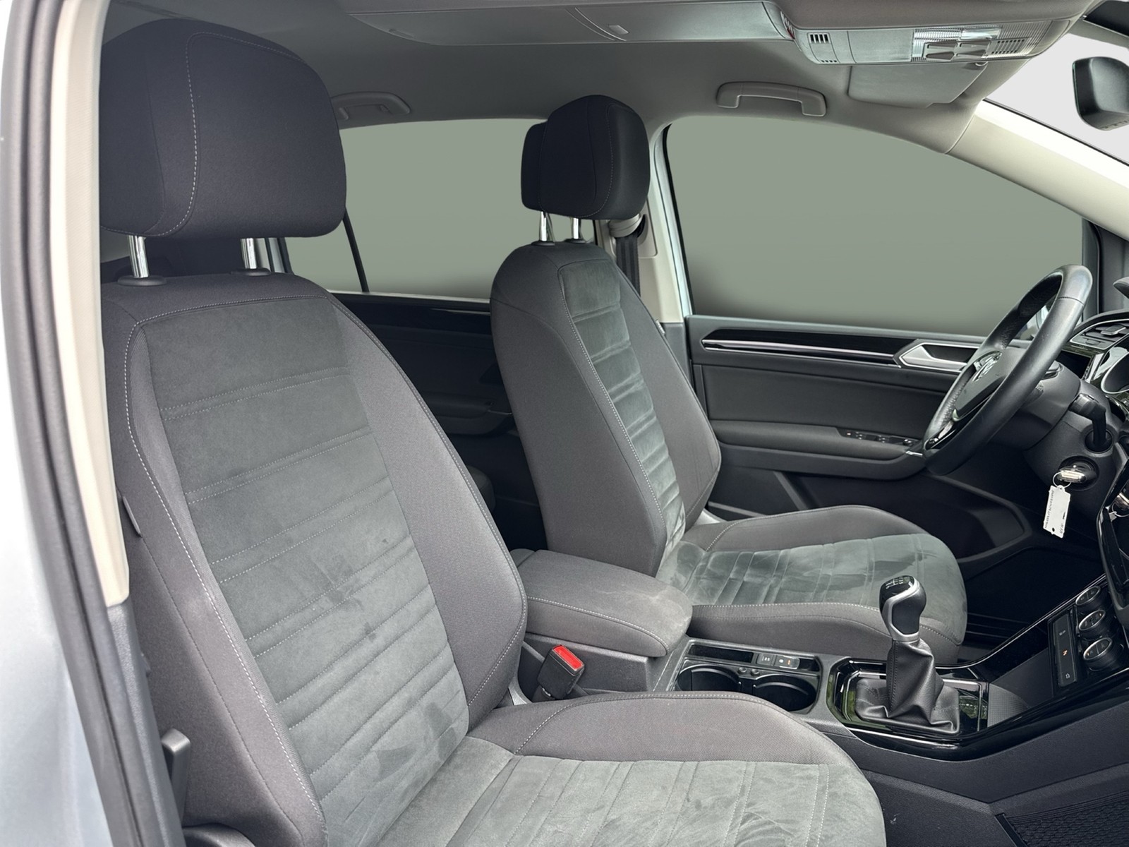 Volkswagen Touran 1.5 HIGHLINE KAMERA ACC ALU17" CARPLAY