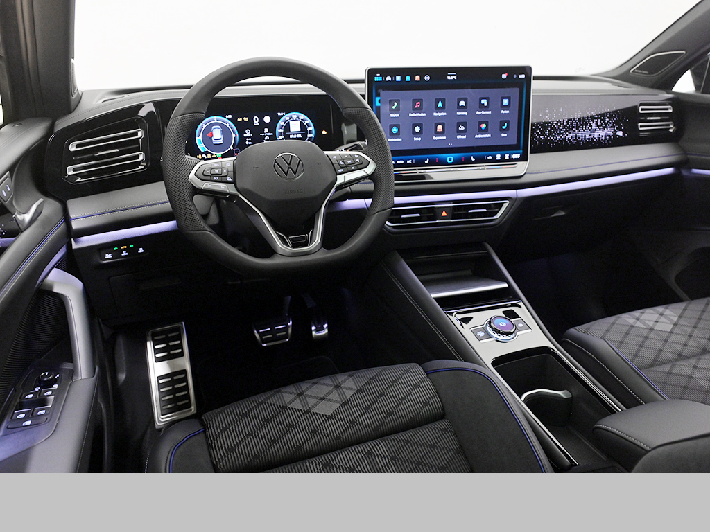 Volkswagen Tiguan 2.0 R-LINE 4MOTION DSG AHK MATRIXLED LM20