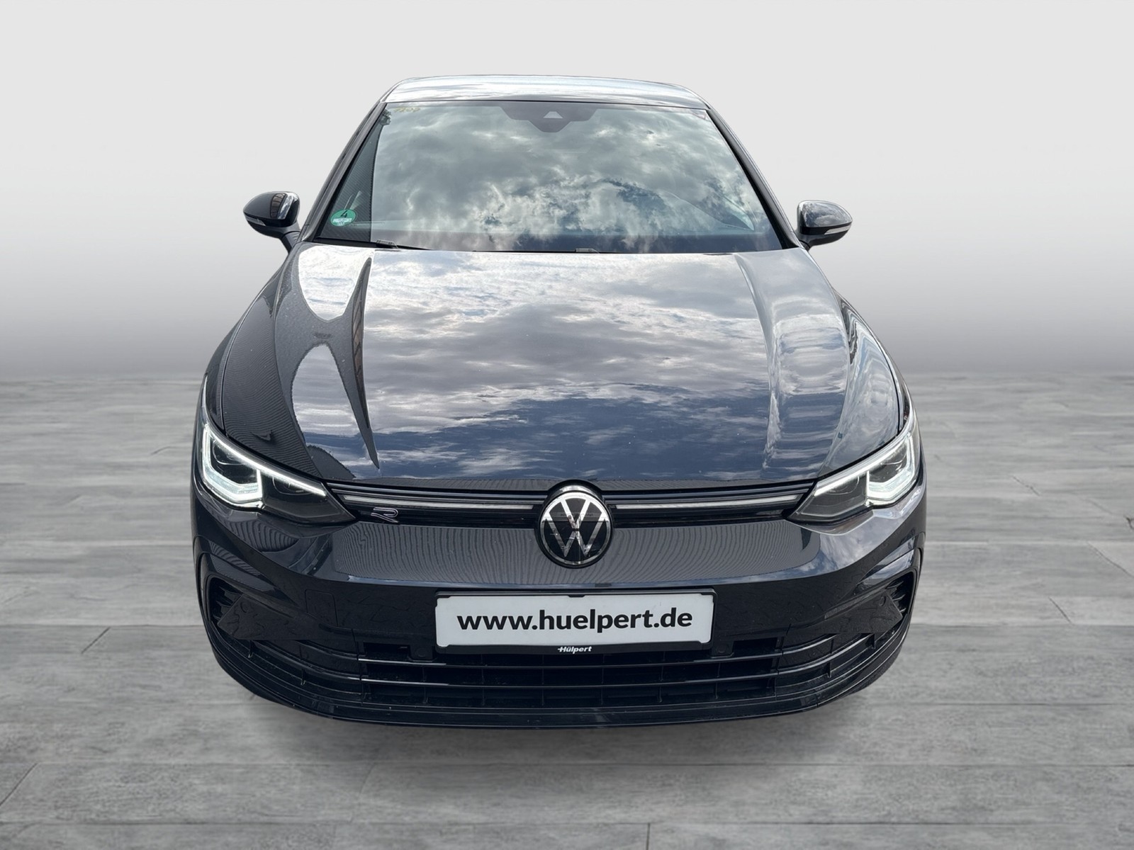 Volkswagen Golf VIII 1.5eTSI R-LINE BLACKSTYLE AHK CAM LM18