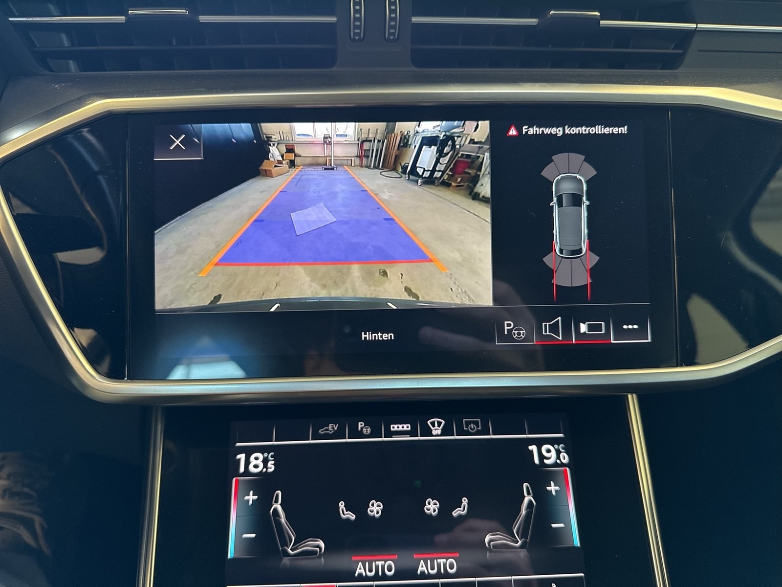 Audi A6 Avant 50 HYBRID Qu. PANO AHK KAMERA ACC