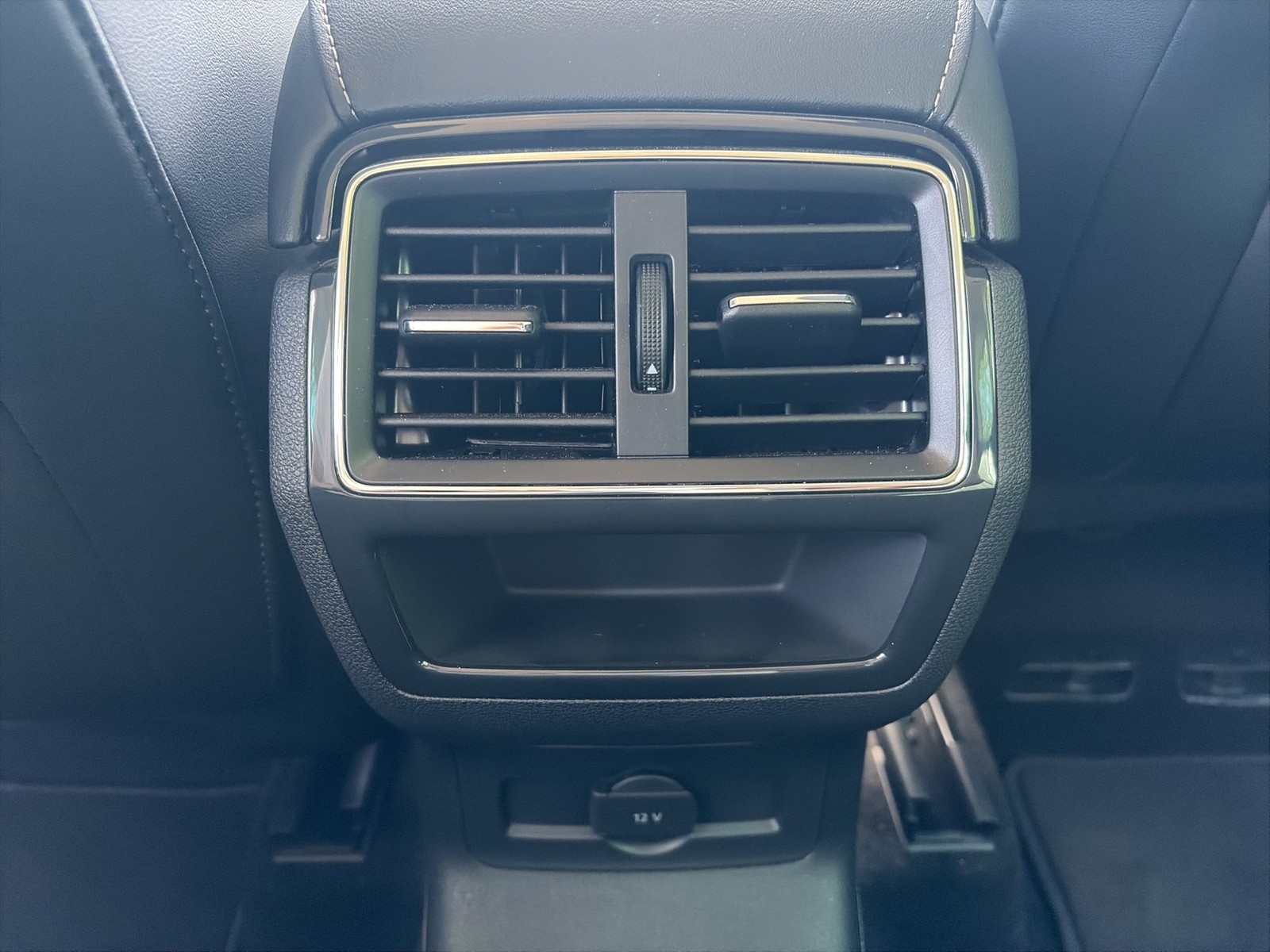 Skoda Karoq 1.5 TOUR AHK CAM ACC MATRIX E-KLAPPE NAVI