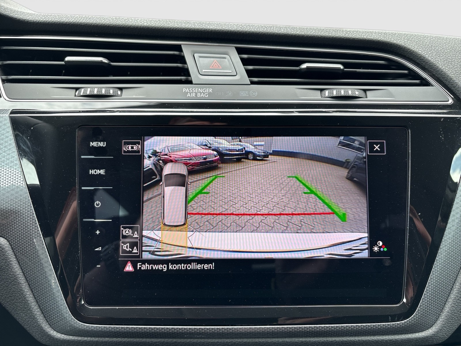 Volkswagen Touran 1.5 ACTIVE DYNAUDIO AHK CAM ACC LM17 NAVI