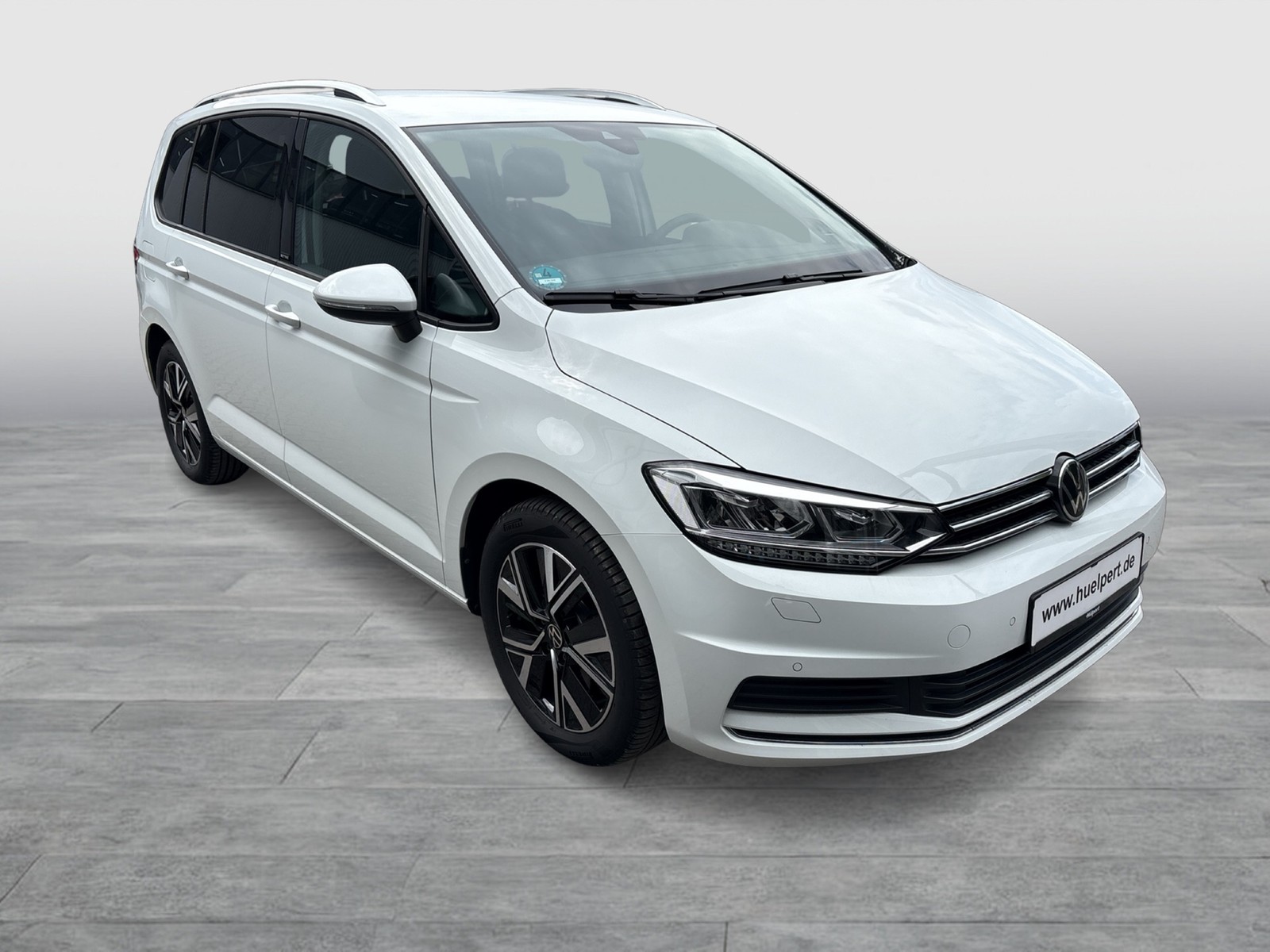 Volkswagen Touran 1.5 ACTIVE DYNAUDIO AHK CAM ACC LM17 NAVI