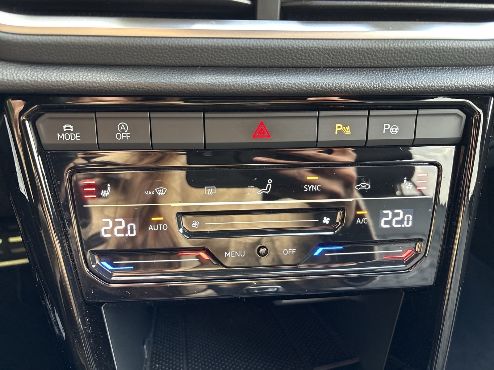 Volkswagen T-Roc 1.5 R-LINE AHK KAMERA ACC MATRIX NAVI