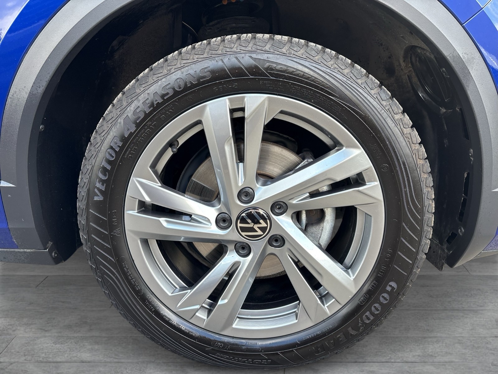 Volkswagen T-Roc 1.5 R-LINE AHK KAMERA ACC MATRIX NAVI