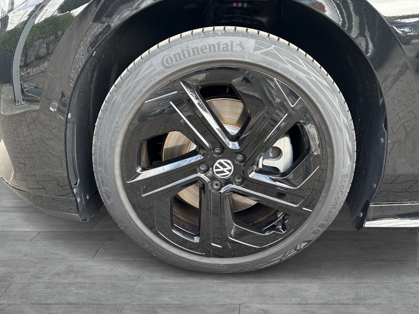 Volkswagen ID.7 Tourer GTX 4X4 WÄRMEPUMPE PANO AHK 360°CAM