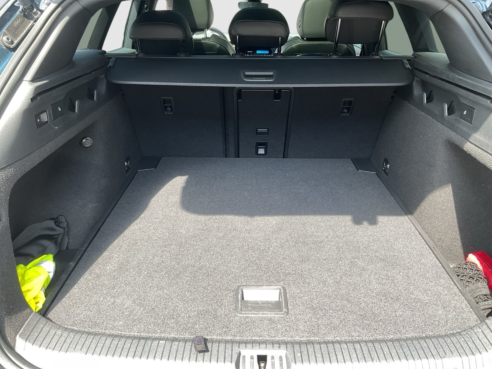 Volkswagen ID.7 Tourer GTX 4X4 WÄRMEPUMPE PANO AHK 360°CAM