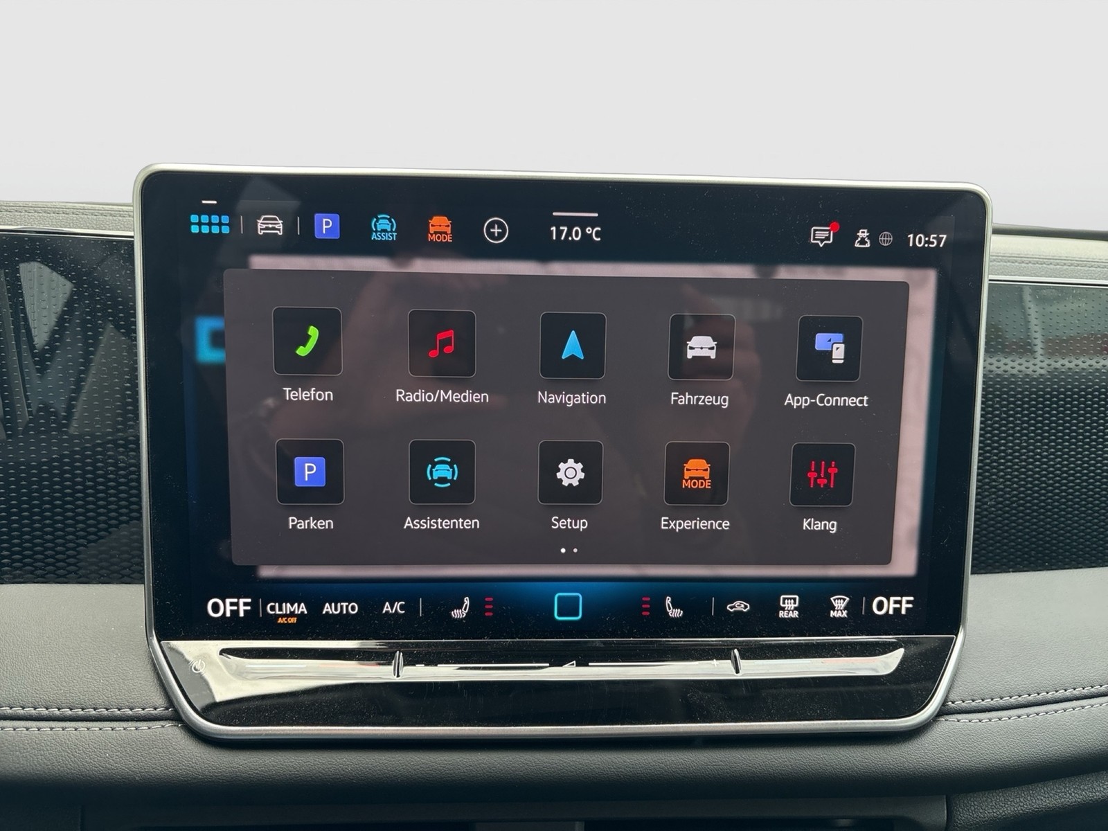 Volkswagen Tiguan 1.5 eTSI LIFE AHK CAM ACC NAVI CARPLAY