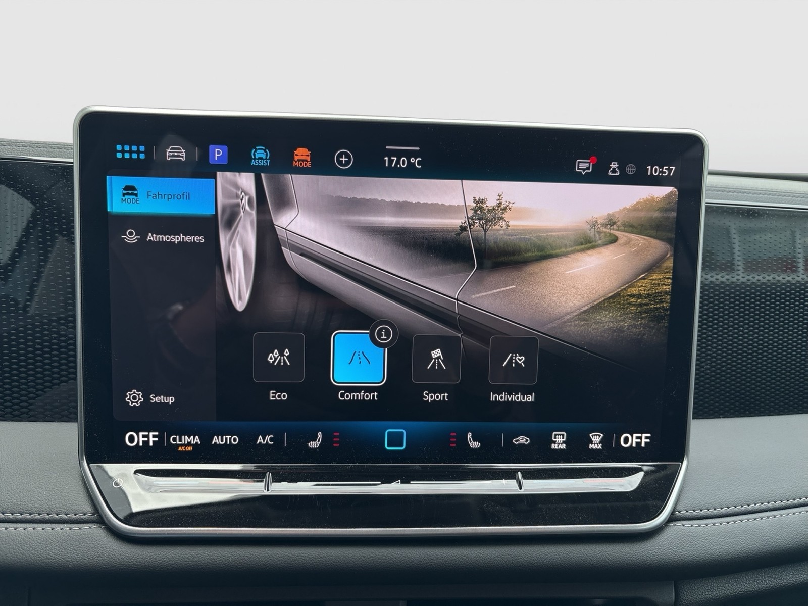 Volkswagen Tiguan 1.5 eTSI LIFE AHK CAM ACC NAVI CARPLAY