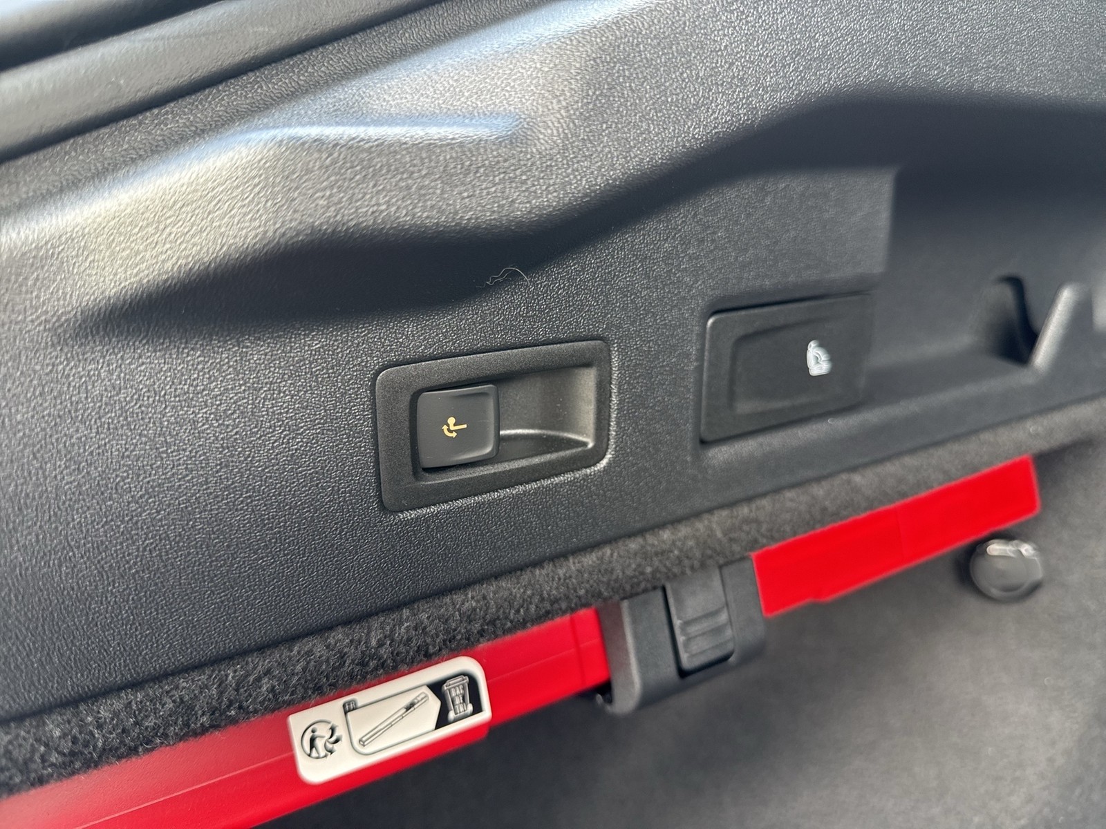 Volkswagen ID.7 PRO WÄRMEPUMPE HARMAN KARDON AHK 360CAM ACC