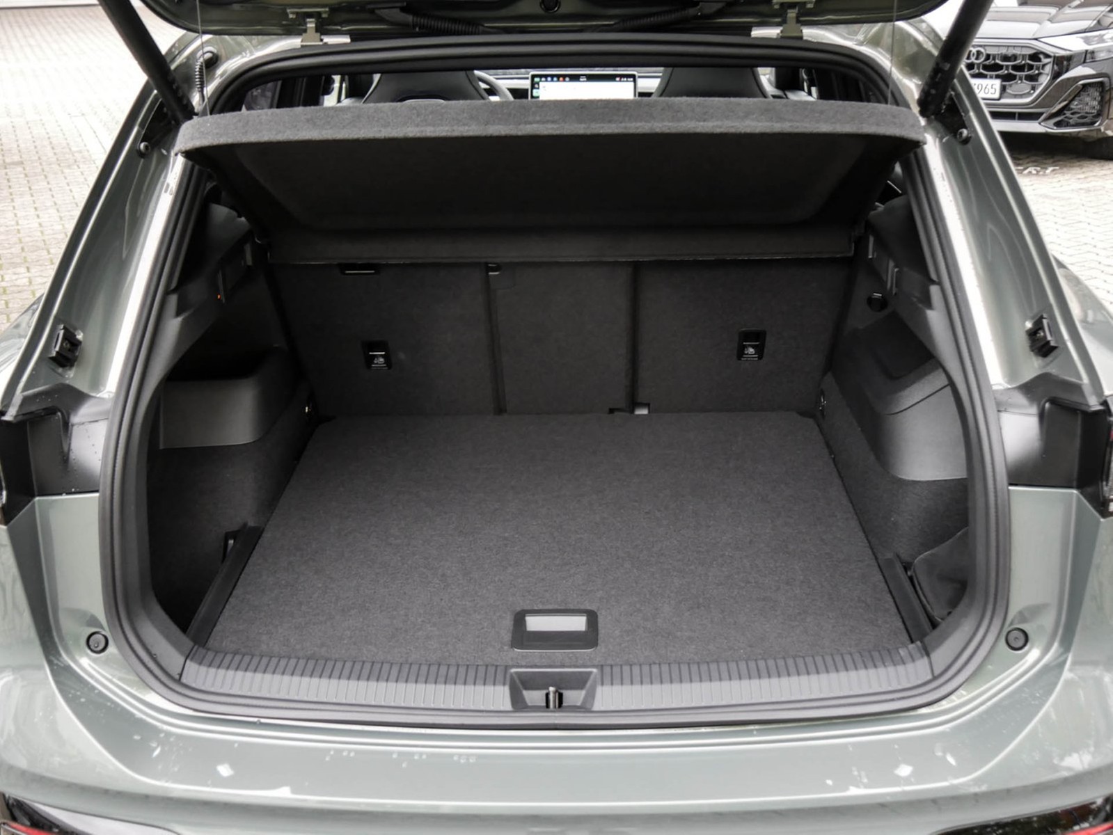 Volkswagen Tiguan 1.5 R-LINE DSG