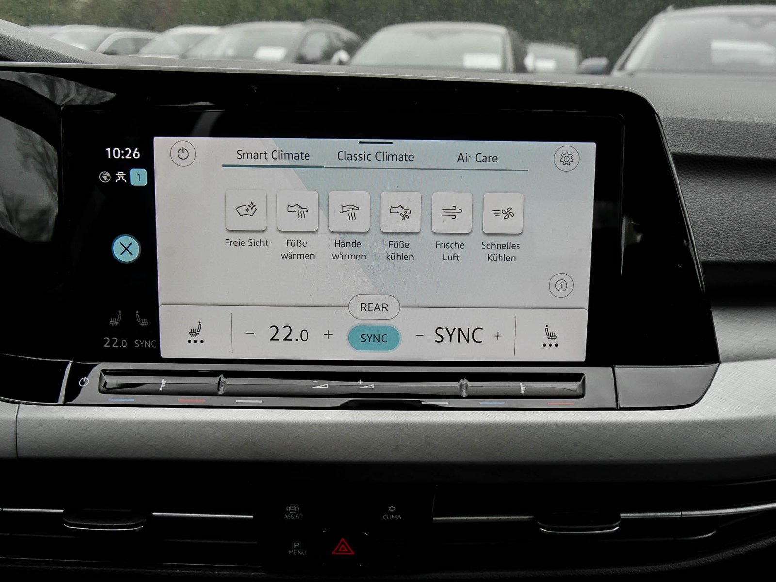 Volkswagen Golf VIII 1.5 eTSI LIFE PANO CAM ALU NAVI SITZHEIZUNG