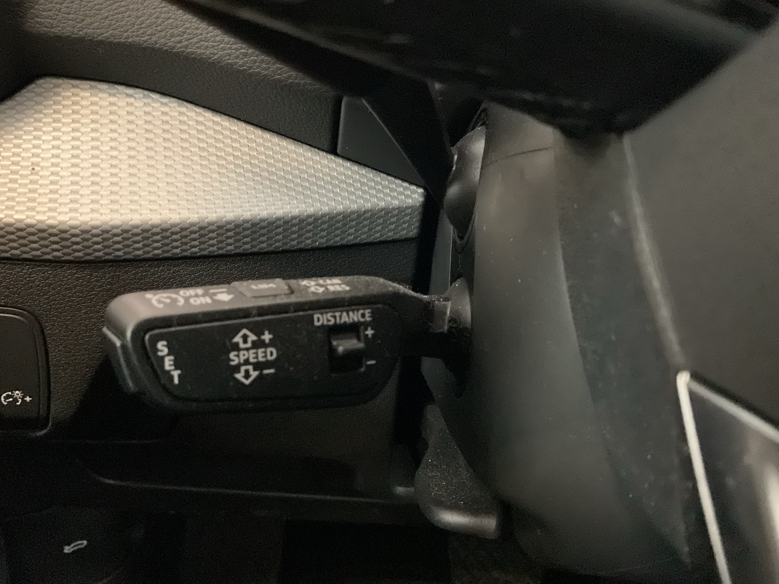 Audi Q2 35 advanced BLACKPAK AHK CAM ACC MATRIX NAVI+