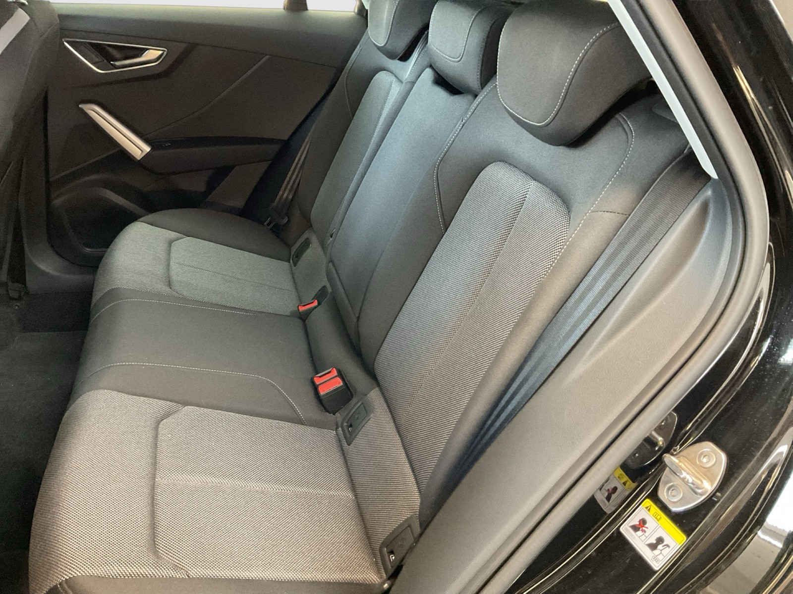 Audi Q2 35 advanced BLACKPAK AHK CAM ACC MATRIX NAVI+