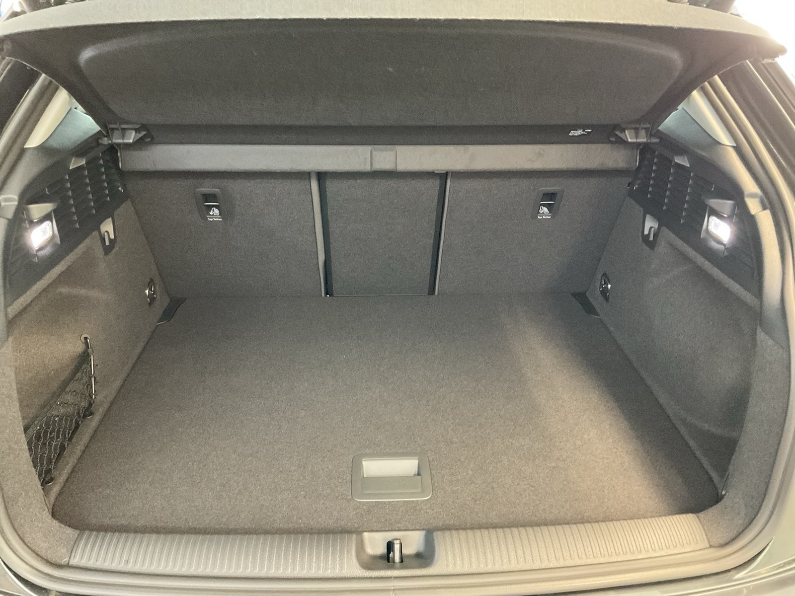 Audi Q2 35 advanced AHK CAM MATRIXLED E-KLAPPE NAVI+