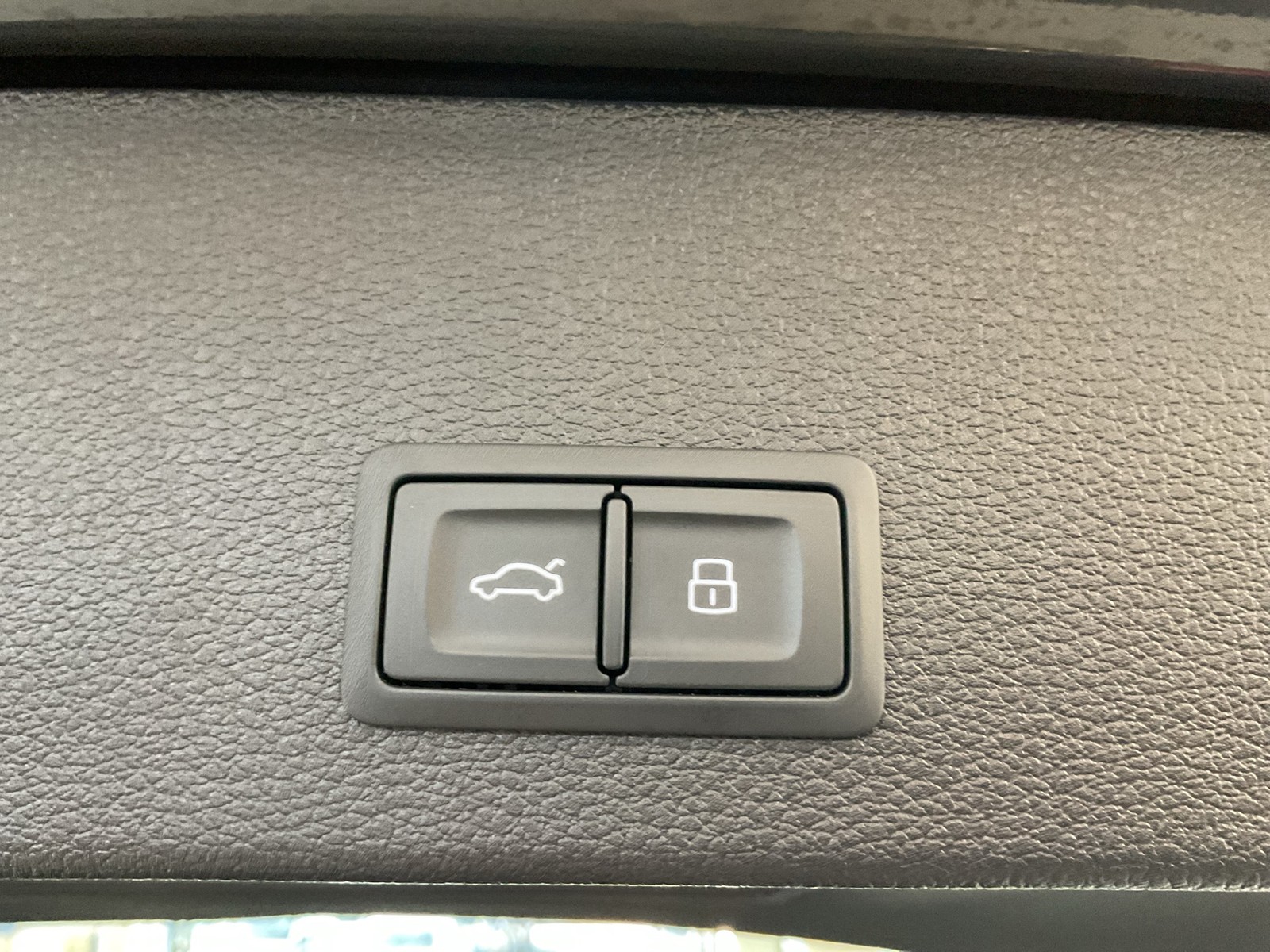 Audi Q2 35 advanced AHK CAM MATRIXLED E-KLAPPE NAVI+