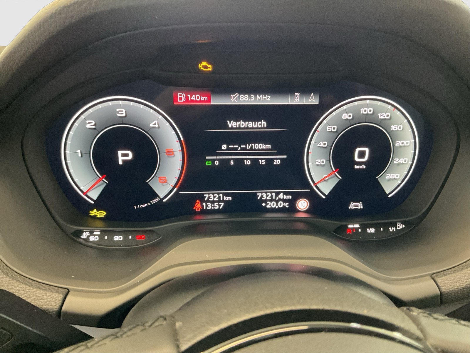 Audi Q2 35 advanced AHK CAM MATRIXLED E-KLAPPE NAVI+