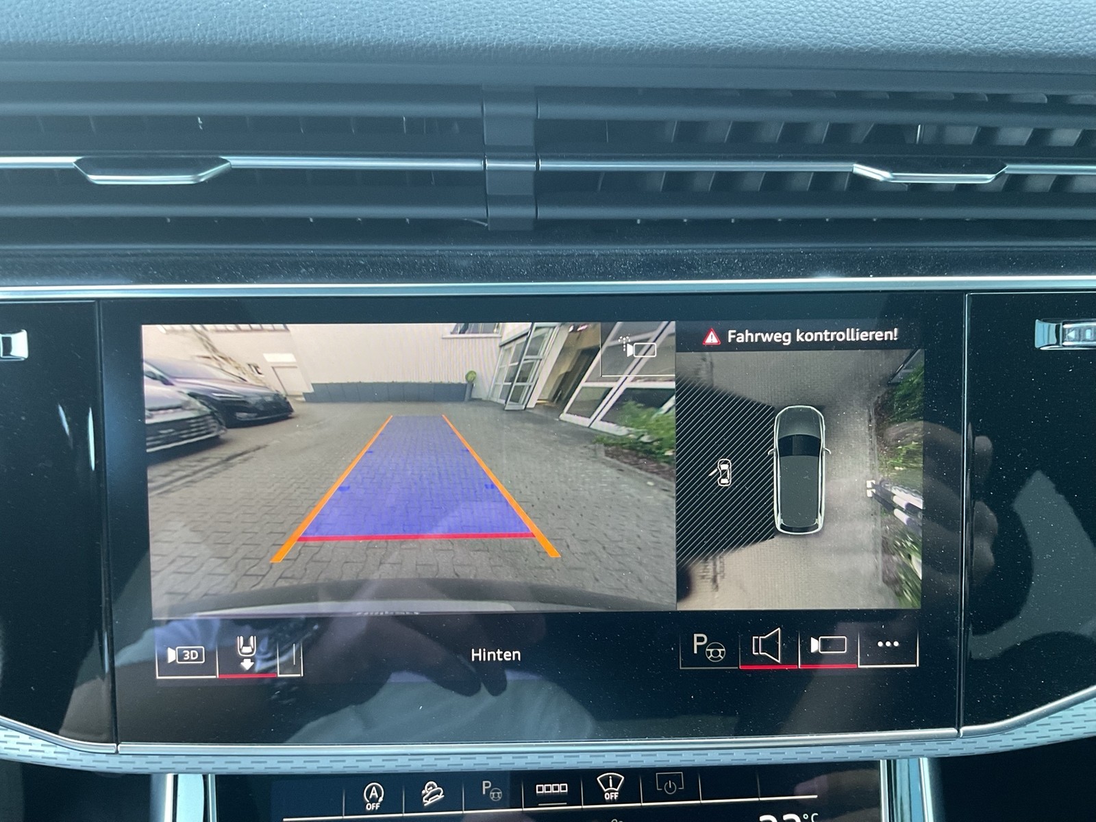 Audi Q7 quattro S LINE 7SITZE PANO B&O AHK ACC LM22