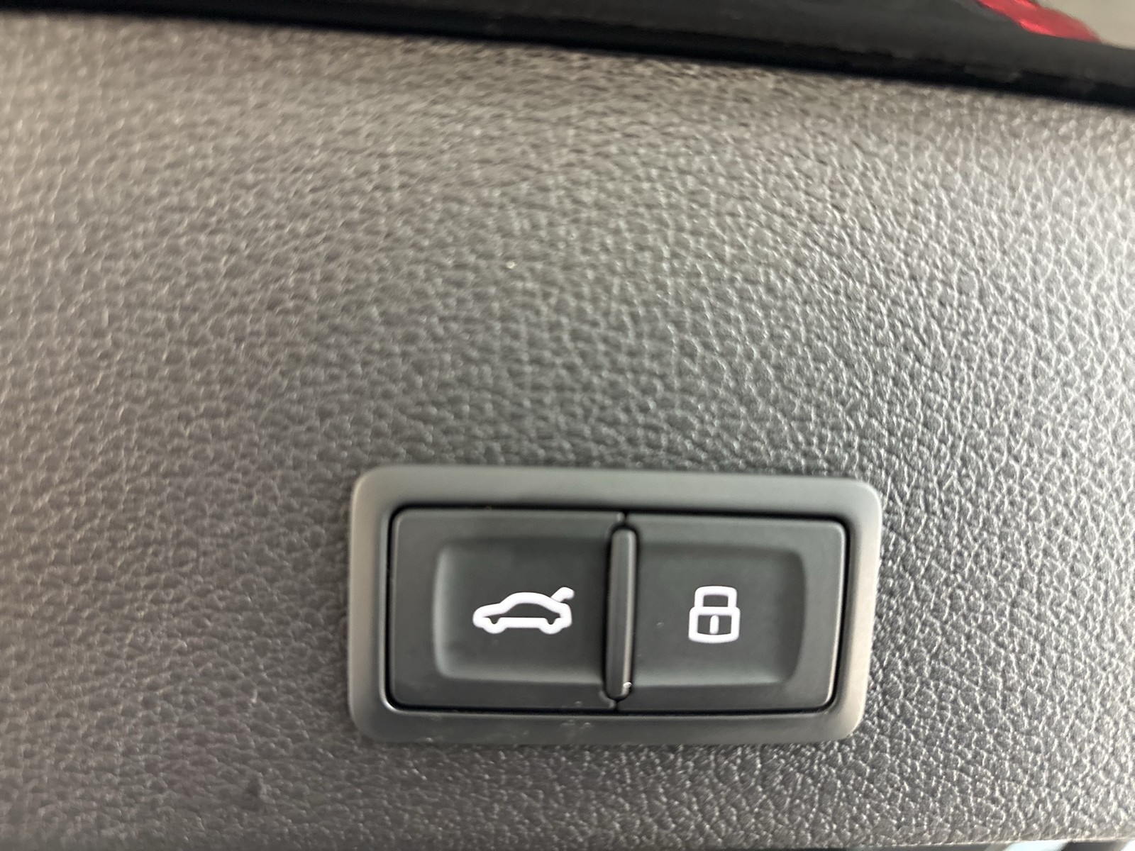 Audi Q2 35 advanced AHK CAM ACC MATRIX E-KLAPPE NAVI+