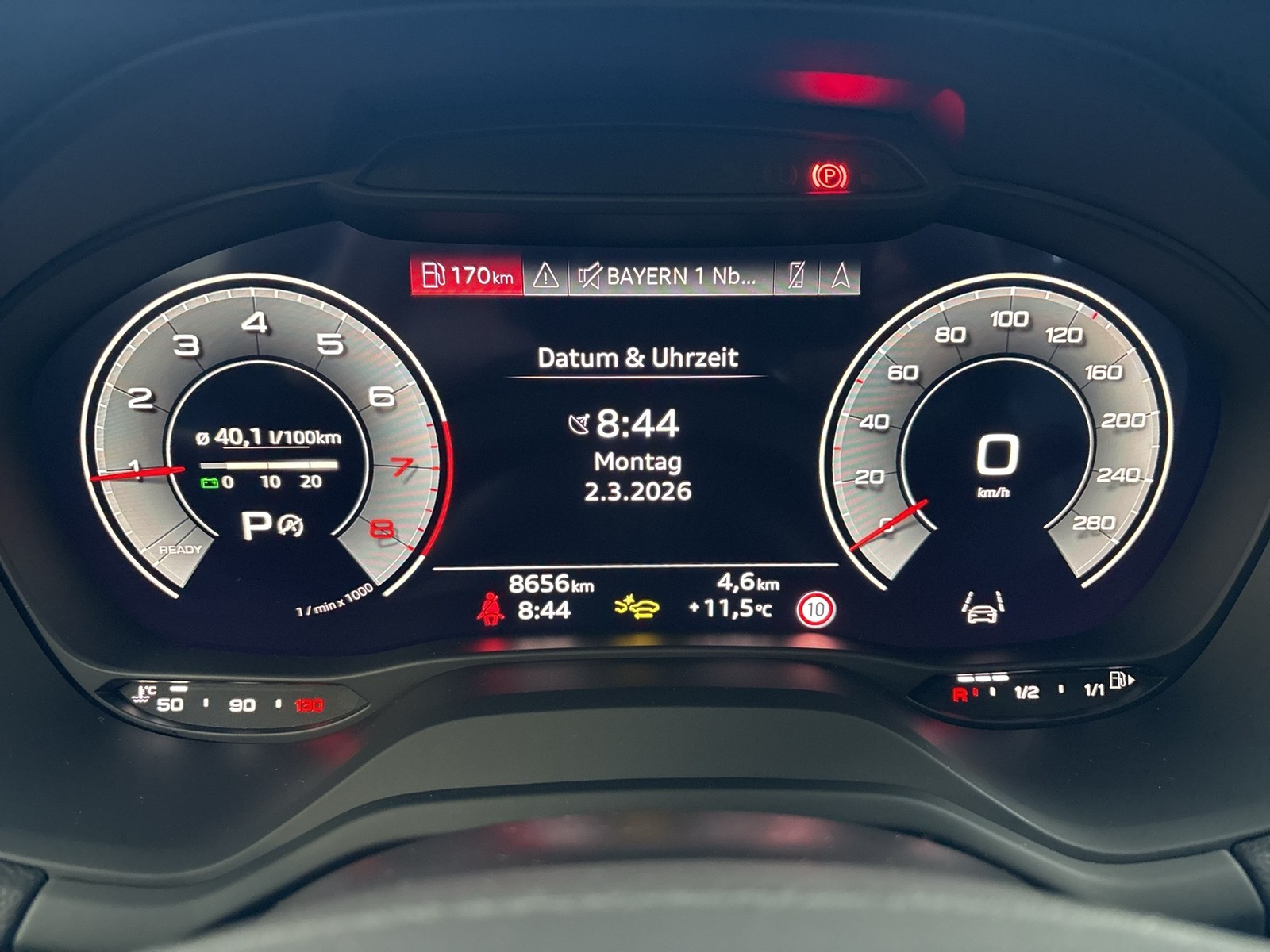 Audi Q2 35 advanced AHK CAM ACC MATRIX E-KLAPPE NAVI+