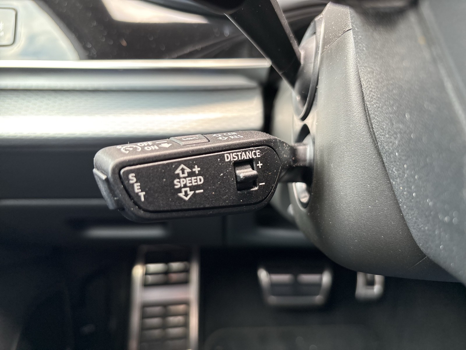 Audi Q7 quattro S LINE 7SITZE B&O AHK 360CAM ACC LM22