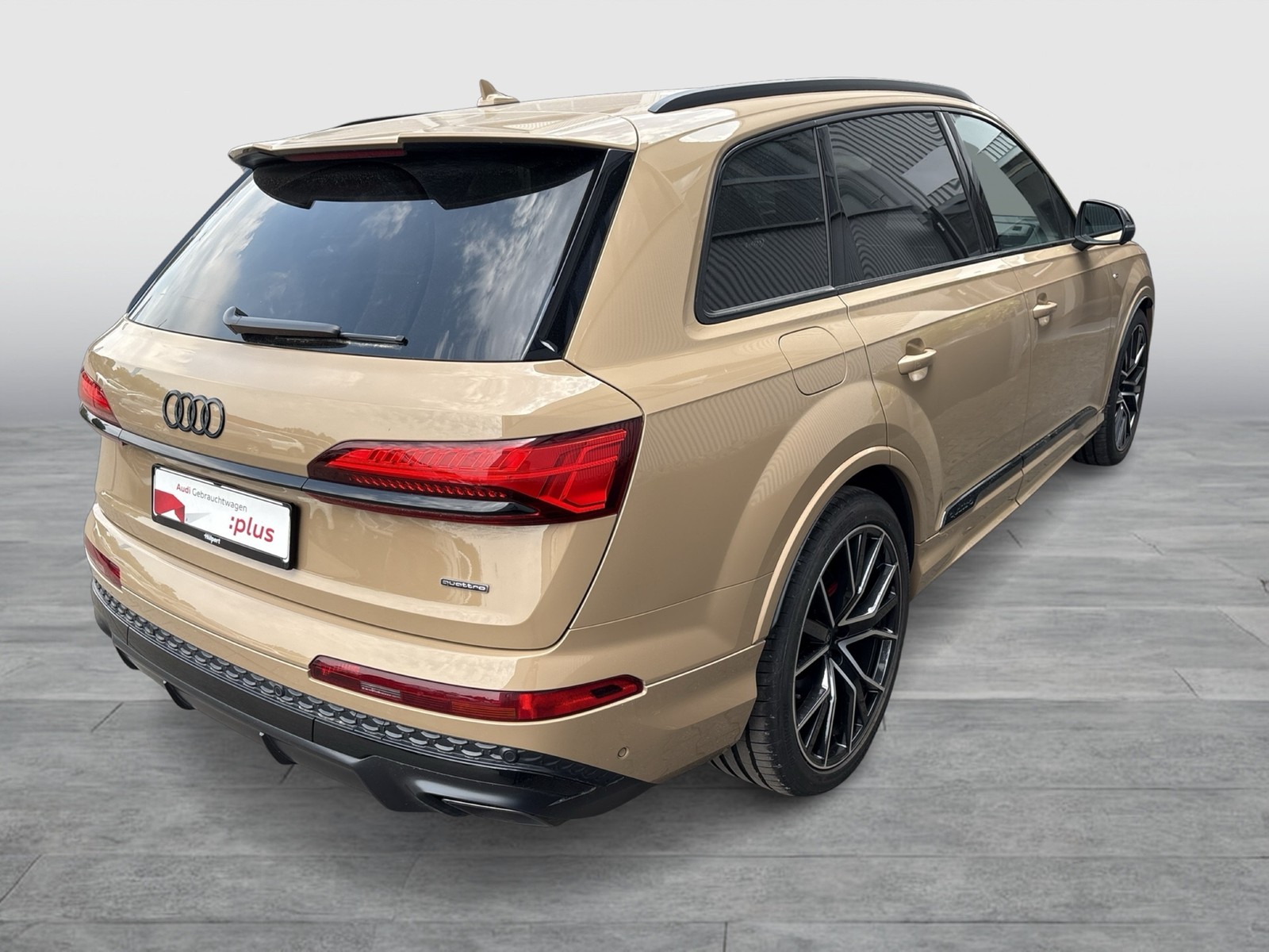 Audi Q7 quattro S LINE 7SITZE B&O AHK 360CAM ACC LM22