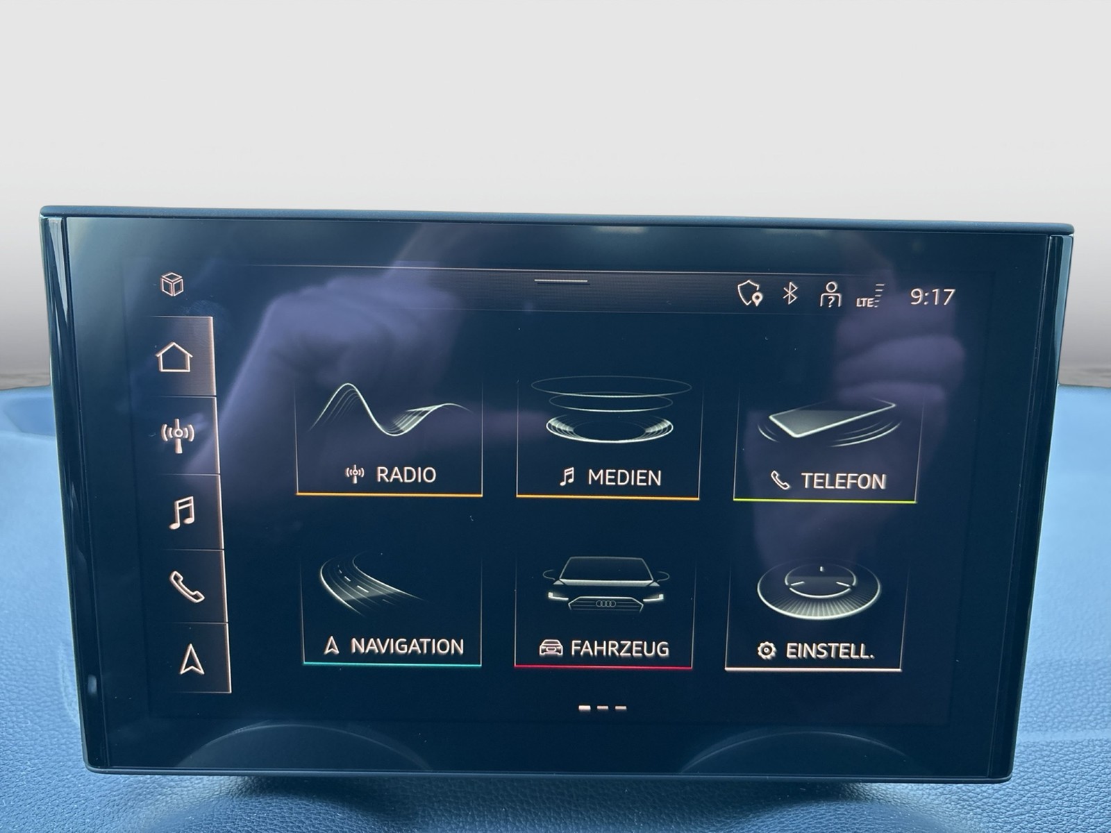 Audi Q2 35 advanced AHK CAM EKLAPPE NAVI+ LM17 SITZHZ