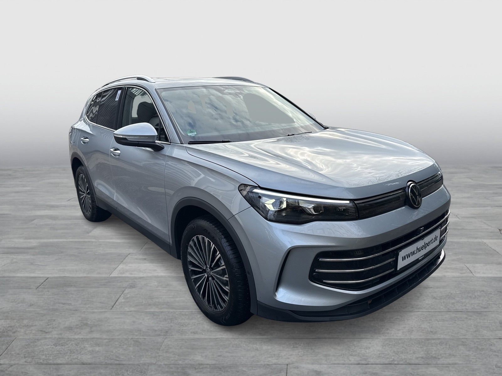 Volkswagen Tiguan 1.5 HYBRID ELEGANCE PANO KAMERA LEDER