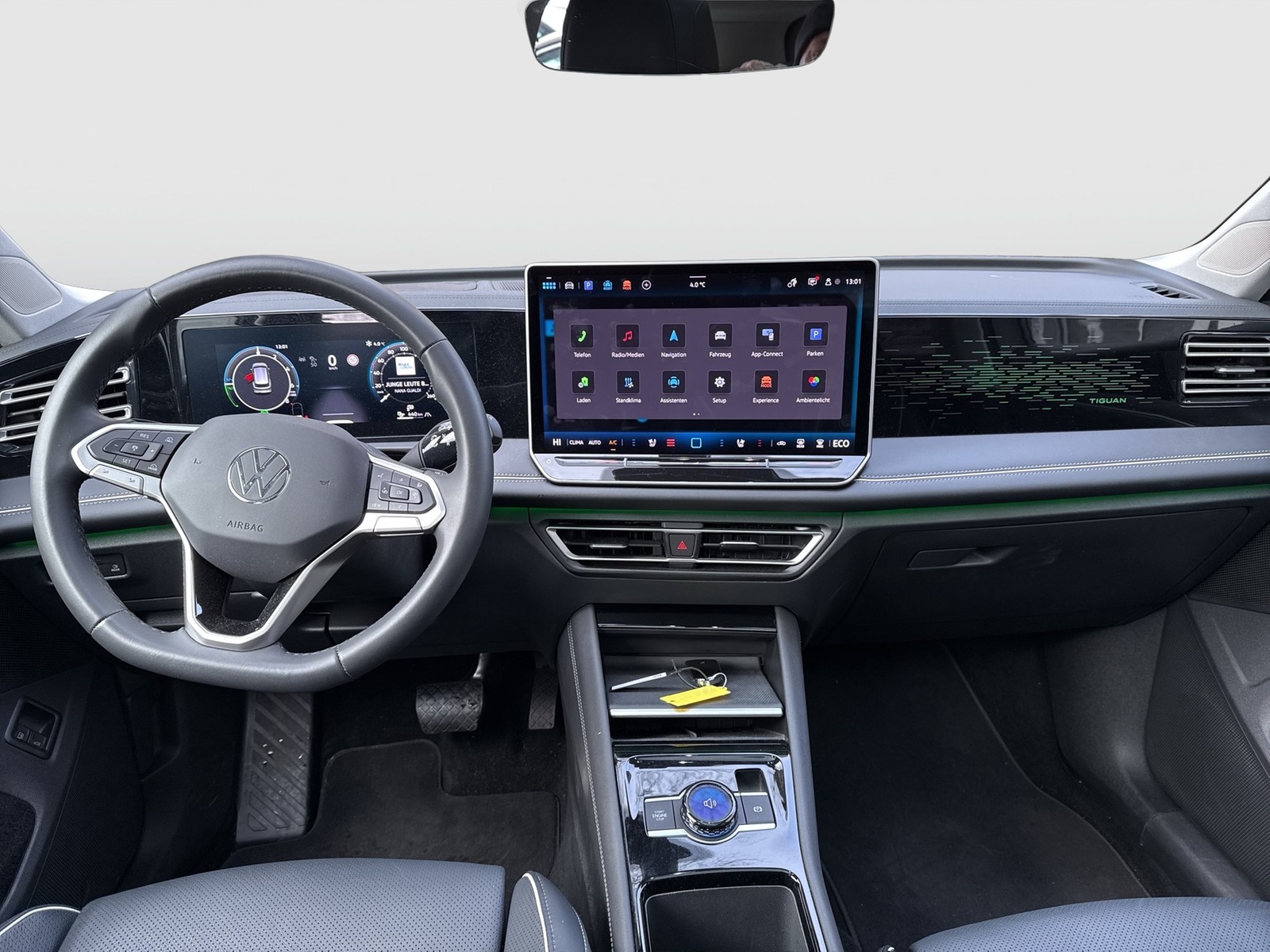 Volkswagen Tiguan 1.5 HYBRID ELEGANCE PANO KAMERA LEDER