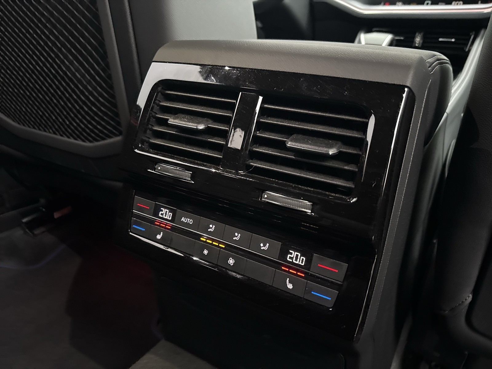 Volkswagen Touareg HYBRID R AHK CAM ACC LM21 HD-MATRIX NAVI