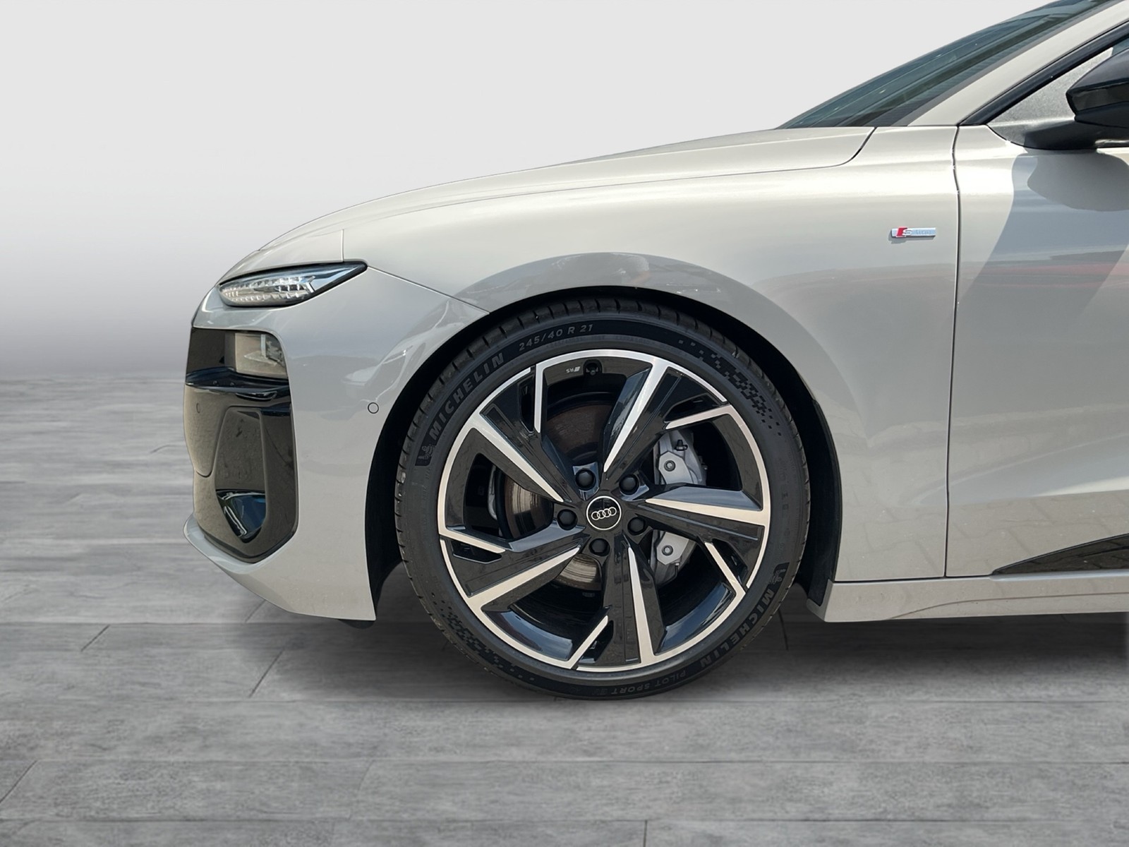 Audi A6 e-tron Avant quattro S LINE B&O 360°CAM LM21